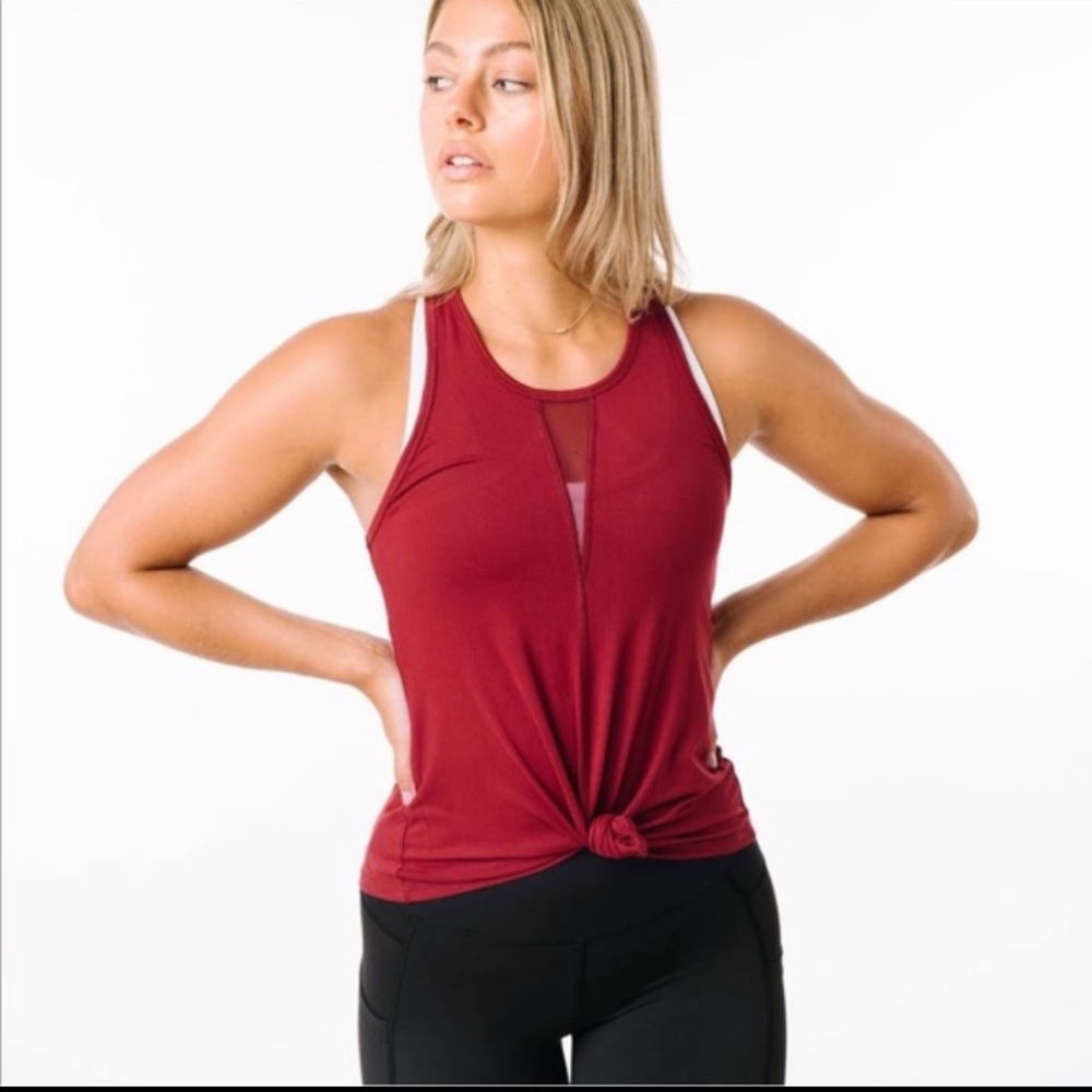 ZYIA Tank Top L‎ Large Effortless Racerback Cranberry Red V-Neck Long J16